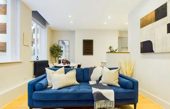 Westward Muse Holiday Home