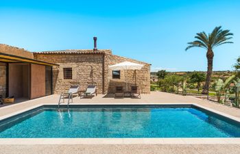 Rustic Sicily Holiday Home