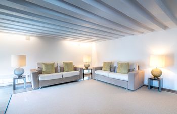 Palazzo & Canals Holiday Home