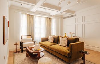 Mayfair's Muse Holiday Home