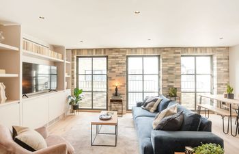 The Bloomsbury Look Holiday Home