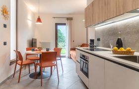 Photo of lakeside-abode