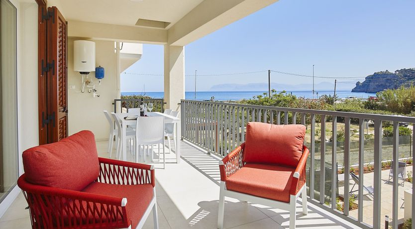 Photo of Bay Side Abode