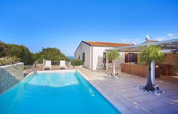 Sea Vista Escape Holiday Home