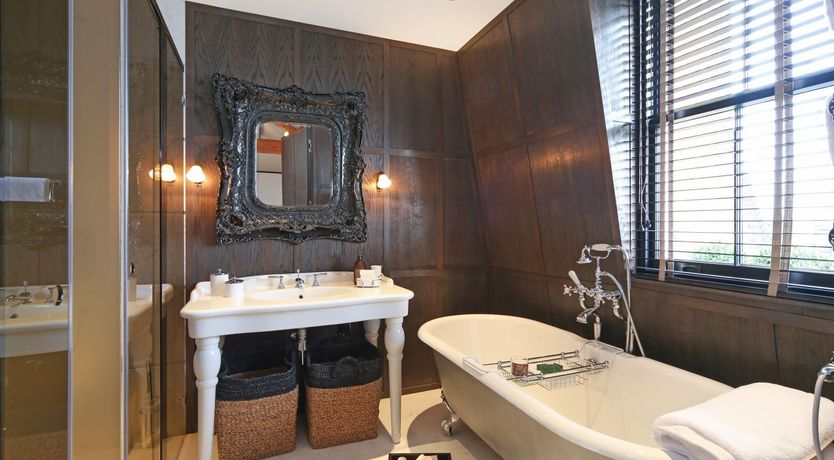 Photo of Knightsbridge's Delight