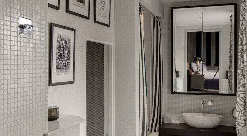 Photo of Knightsbridge Reverie