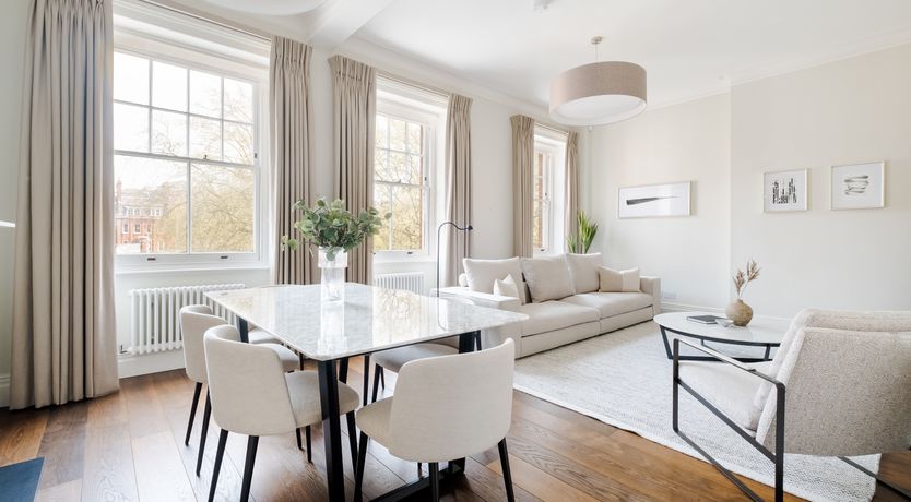 Photo of Knightsbridge Square