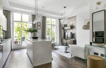 Borough & Bright Holiday Home