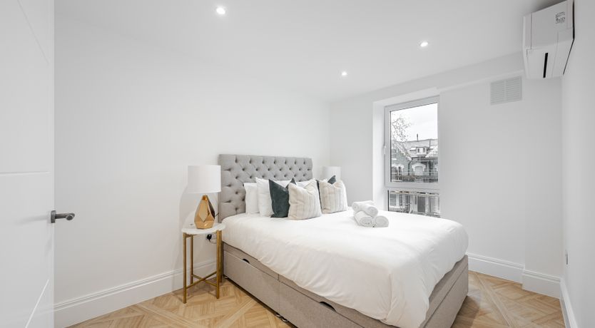 Photo of Contemporary Chiswick