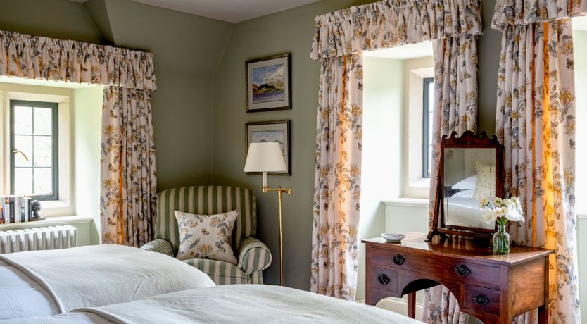 Photo of Dazzling Crest