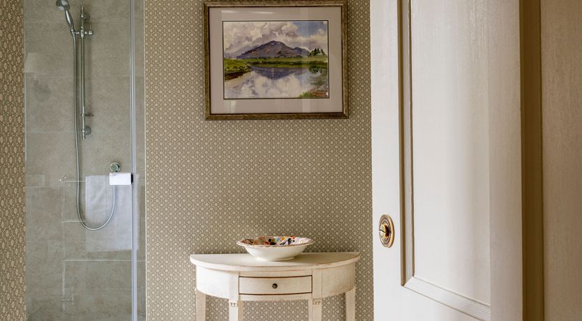 Photo of Dazzling Crest