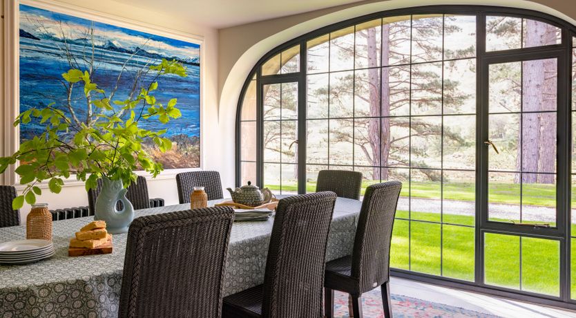 Photo of Dazzling Crest