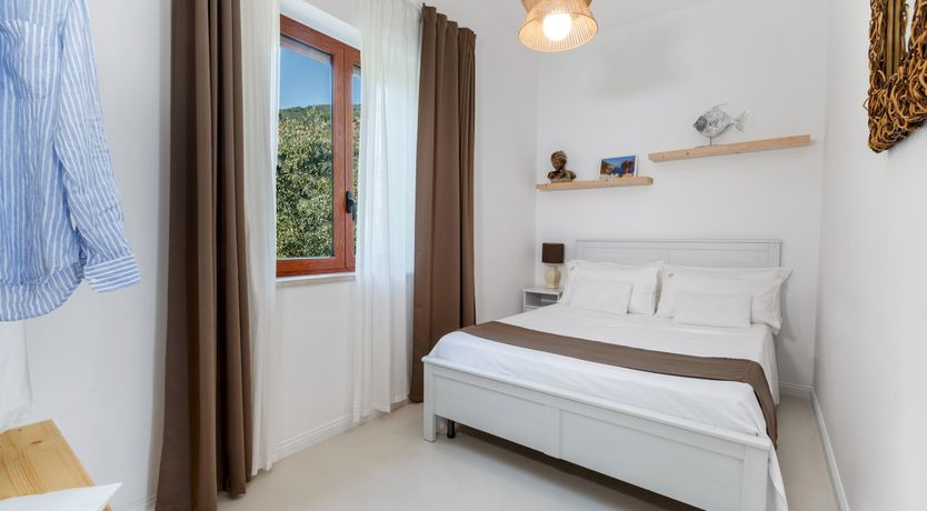 Photo of Sorrento Hillside Retreat