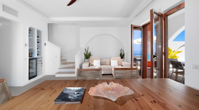 Photo of Sorrento Hillside Retreat