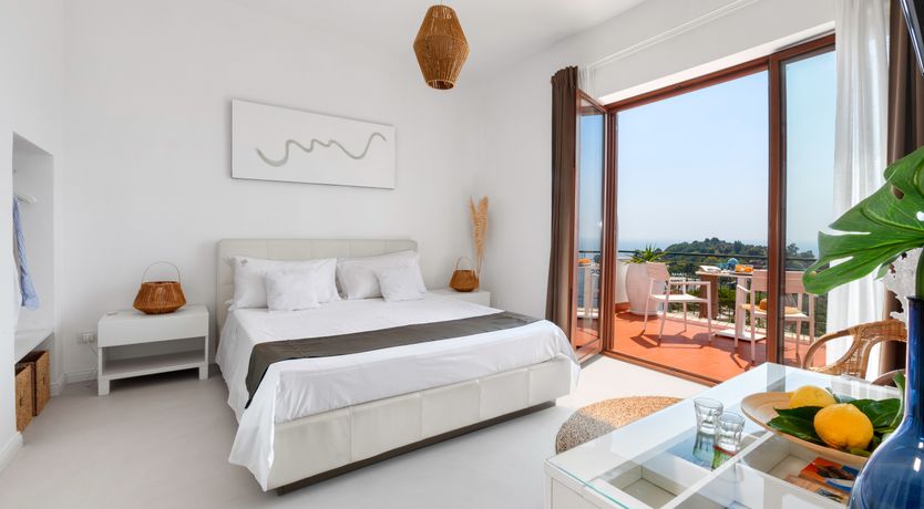 Photo of Sorrento Hillside Retreat