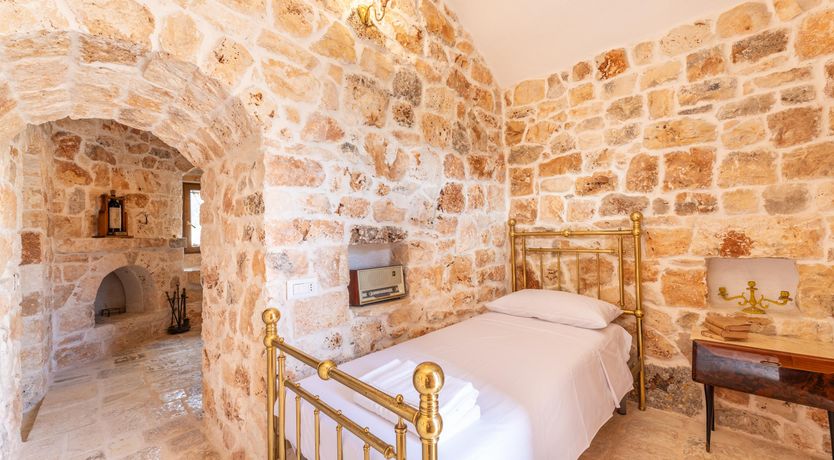 Photo of Charming Stone