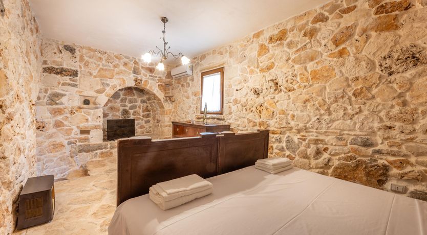 Photo of Charming Stone