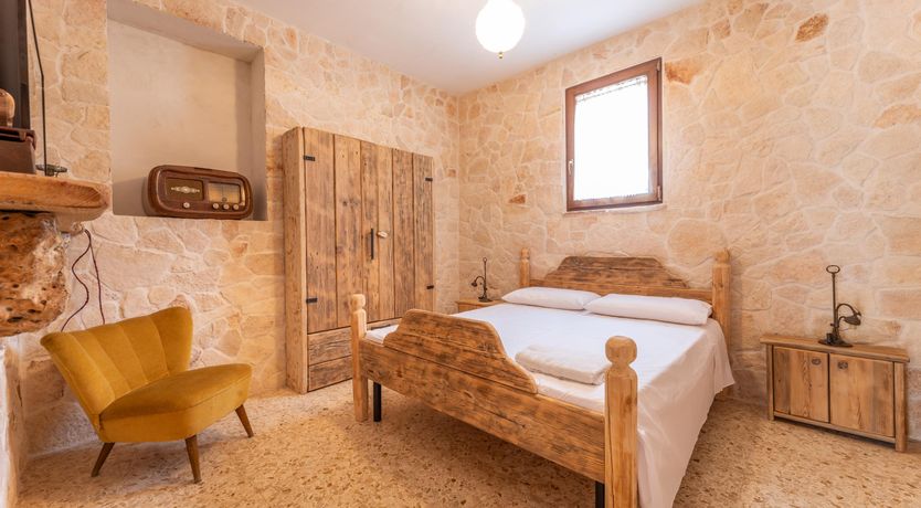 Photo of Charming Stone