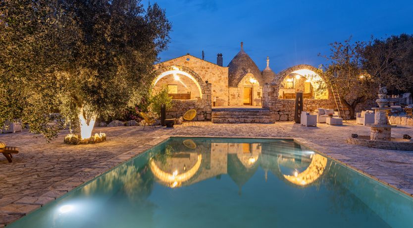 Photo of Charming Stone