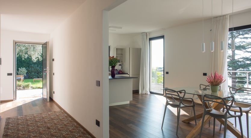 Photo of Como View