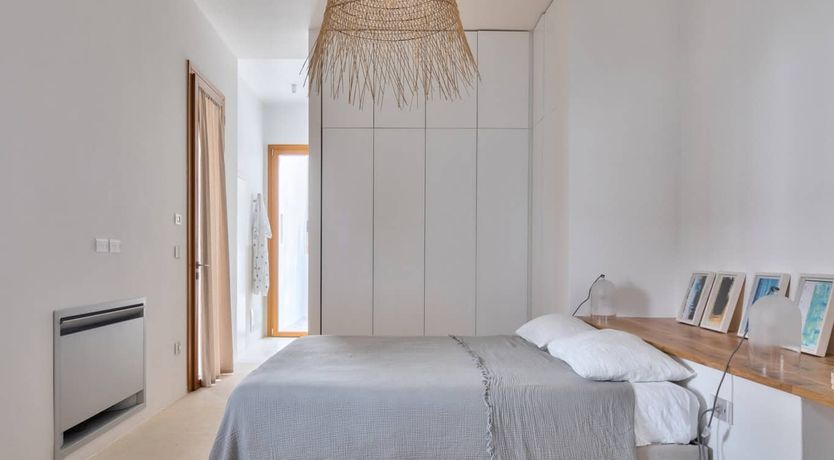 Photo of Glistening Waves