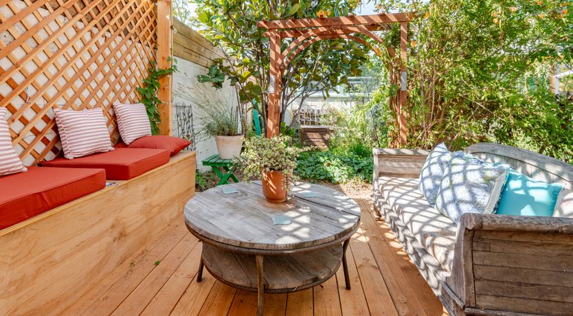 Photo of LA Oasis