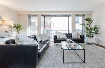 Fitzrovia Quarters Holiday Home