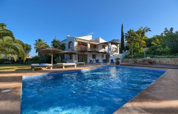 Casa Ensemble Holiday Home