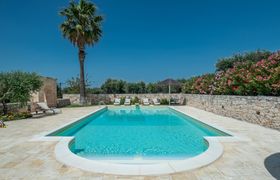 Photo of grotto-marvel