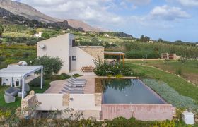 Photo of a-majestic-vista