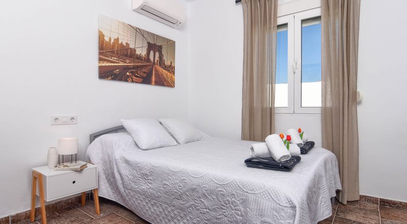 Photo of Palms & Canvas