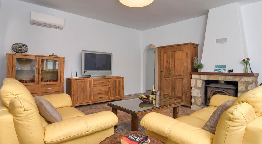 Photo of Palms & Canvas