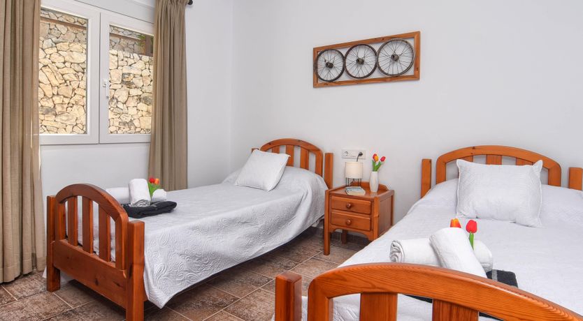 Photo of Palms & Canvas