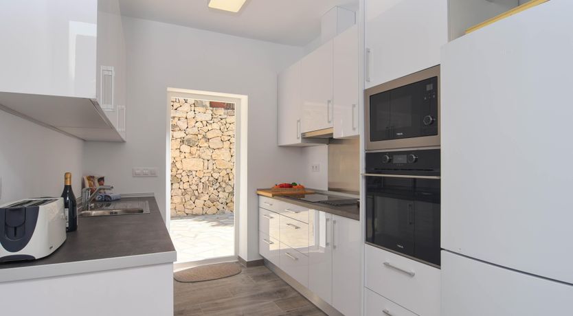 Photo of Palms & Canvas