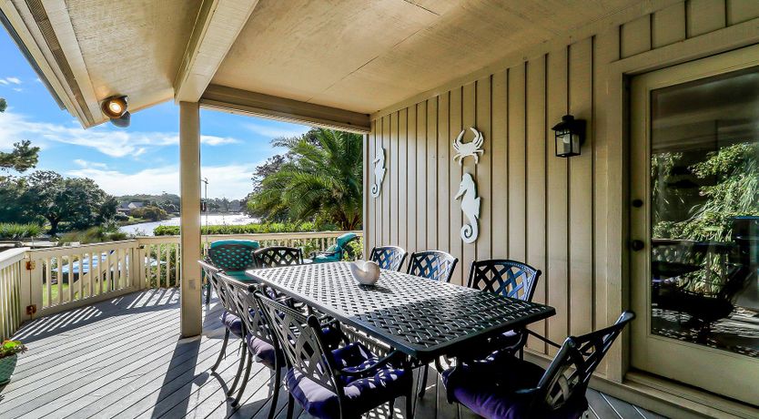 Photo of Easy Island Living