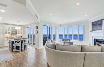 Cheerful Breeze Holiday Home