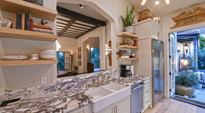 Photo of Hilltop Hues