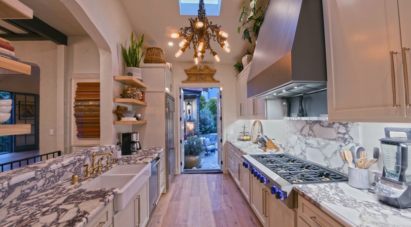 Photo of Hilltop Hues