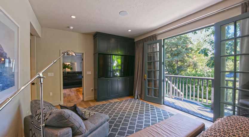 Photo of Hilltop Hues