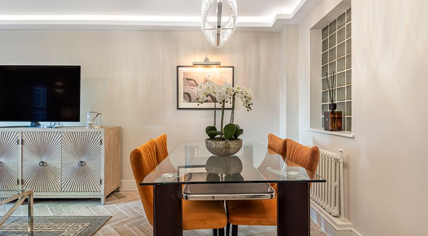 Photo of Knightsbridge View