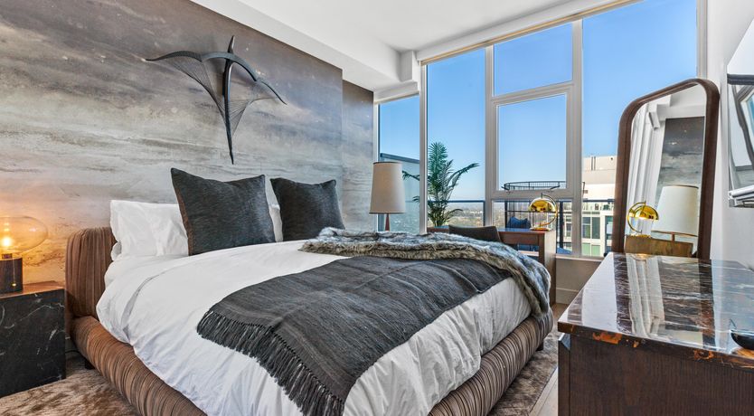 Photo of Pacific Vantage