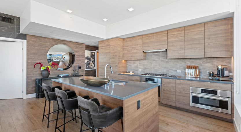 Photo of Pacific Vantage