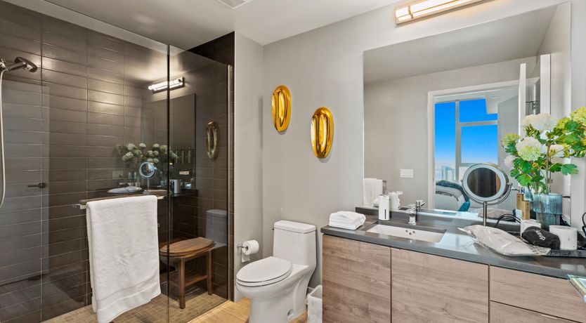 Photo of Pacific Vantage