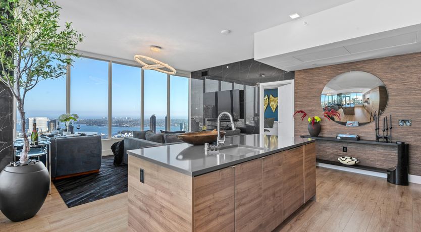 Photo of Pacific Vantage