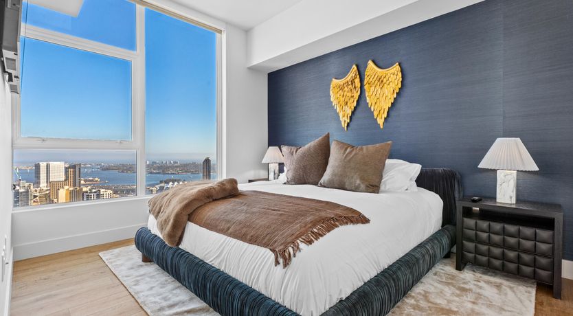 Photo of Pacific Vantage