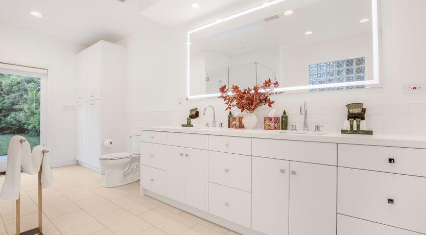 Photo of LA Serenity