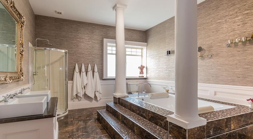 Photo of Luxury Adare Residence