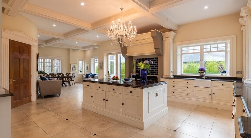Photo of Luxury Adare Residence