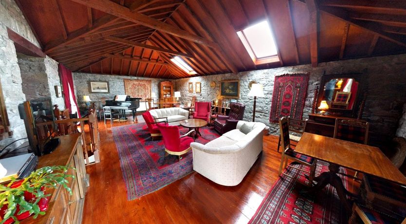 Photo of Ross Castle