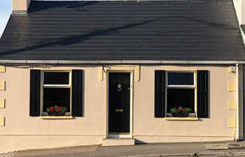 Faye's Place Holiday Home